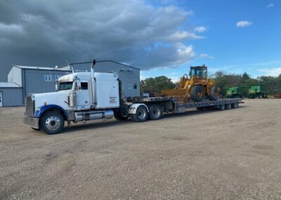 freightliner tow truck pulling equipment